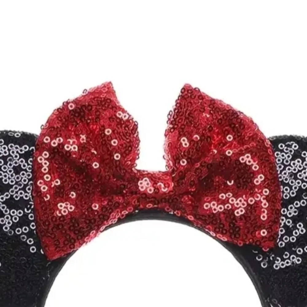 Unbranded sequin bow